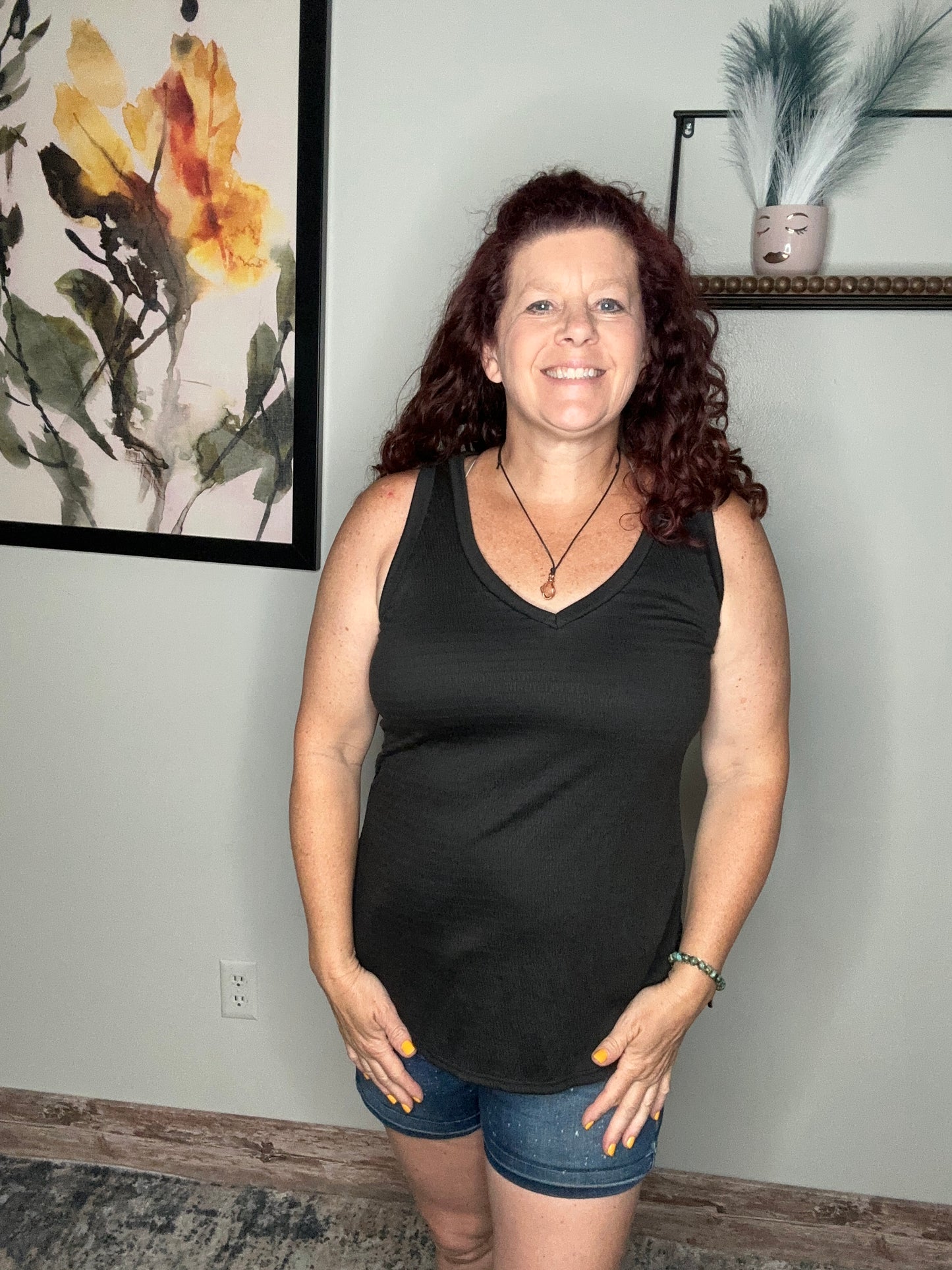 Bubble Fabric V-neck tank