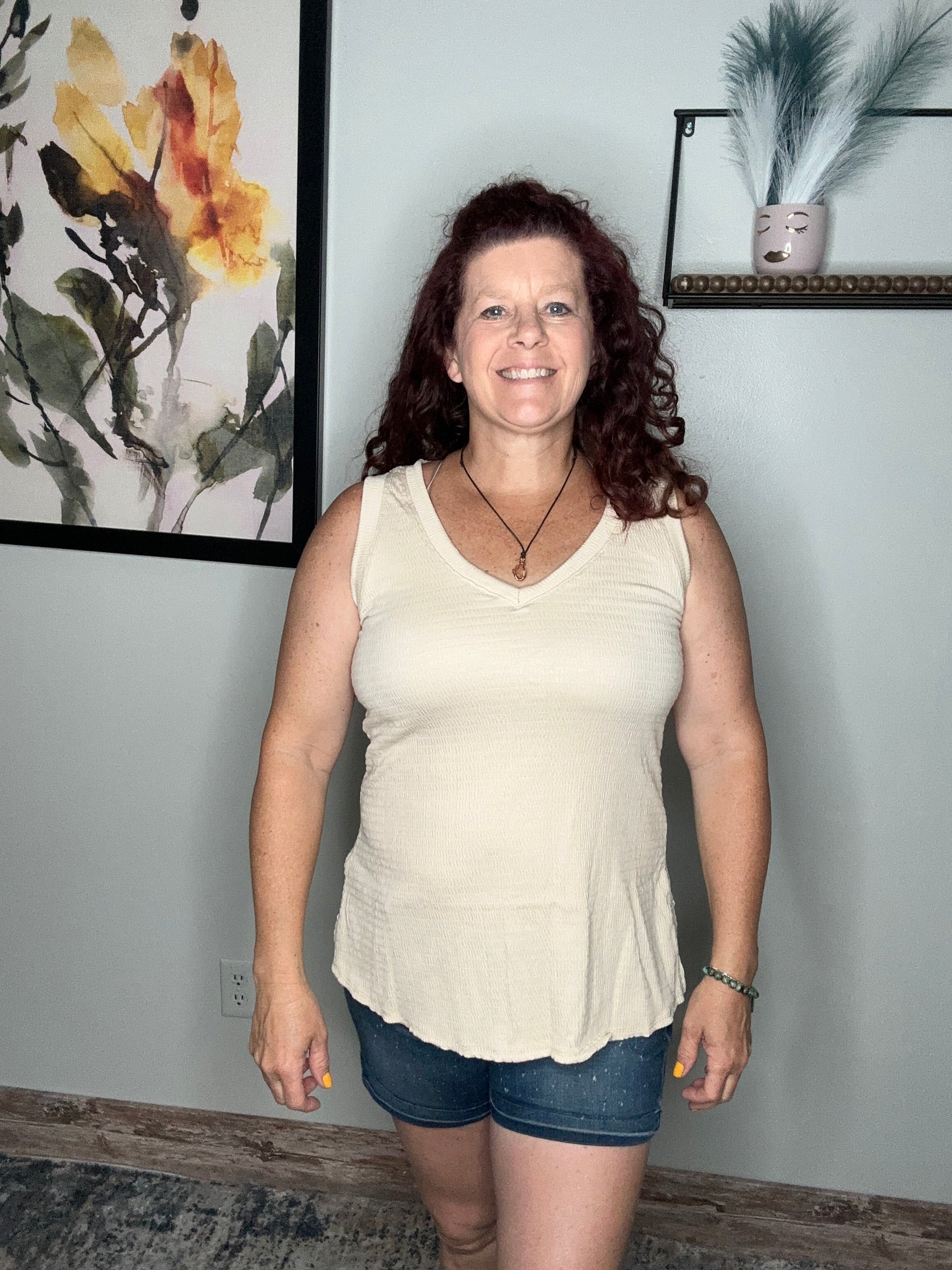 Bubble Fabric V-neck tank