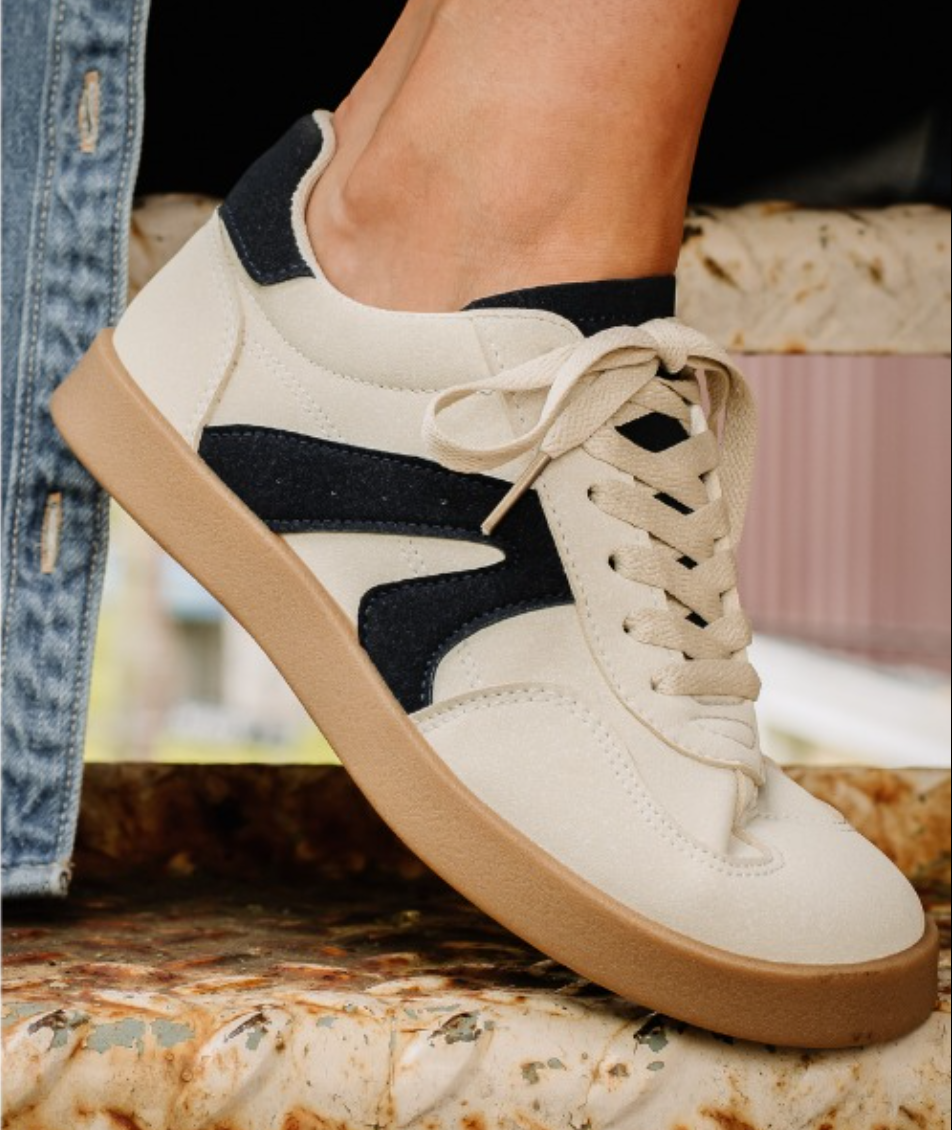 Retro Tennies